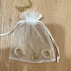 Gold Jewelry Set with Necklace and Earrings